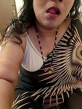 Aunty Boy 143 online show from 8, 10, 2025