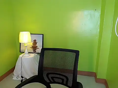 SultryCyraFoxmore online show from 24, 2, 2026