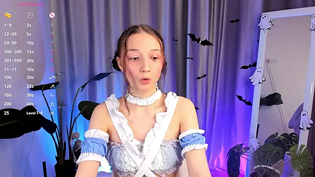 Snapshot of MilliMouse chatting on 28, 10, 2025 MilliMouse online show from 28, 10, 2025