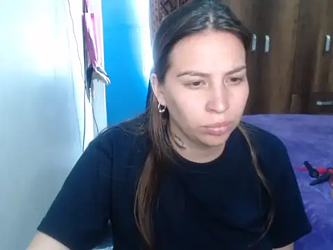 cloequeen15 online show from 2, 2, 2026