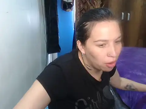 cloequeen15 online show from 20, 3, 2026