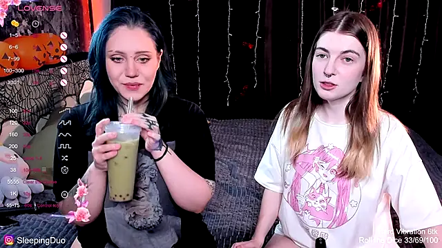 Threesomebabes online show from 27, 10, 2025