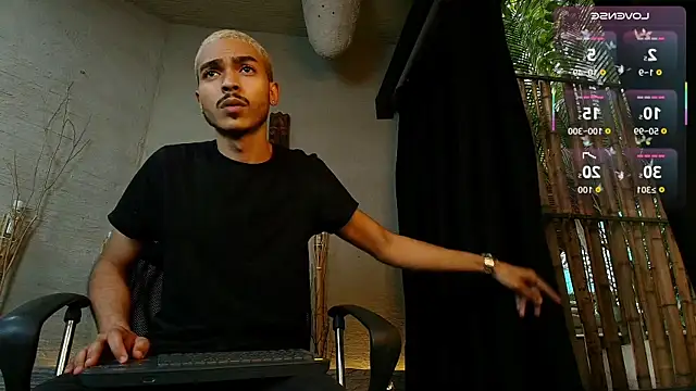 Snapshot of MarcusRain_ chatting on 15, 10, 2025 MarcusRain online show from 15, 10, 2025