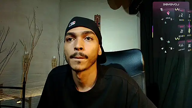 Snapshot of MarcusRain_ chatting on 17, 10, 2025 MarcusRain online show from 17, 10, 2025