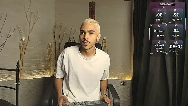 Snapshot of MarcusRain_ chatting on 19, 10, 2025 MarcusRain online show from 19, 10, 2025