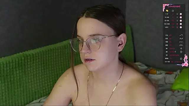 Violetwin online show from 6, 3, 2026