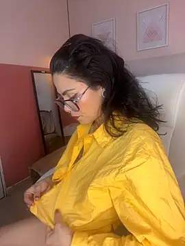 Snapshot of Esmeralda_CO chatting on 2, 12, 2025 Esmeralda CO online show from 2, 12, 2025