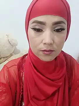 Snapshot of jamila_zair chatting on 13, 5, 2026 jamila zair online show from 13, 5, 2026