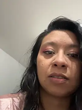 Snapshot of Lincy_and_hanna chatting on 20, 11, 2025 Lincy and hanna online show from 20, 11, 2025