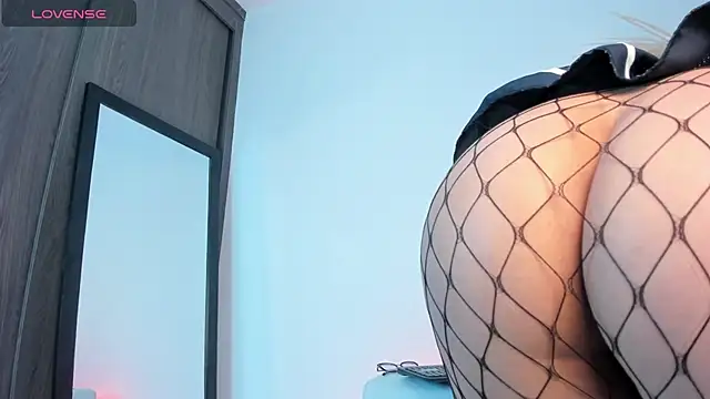 Noami Rose online show from 2, 2, 2026