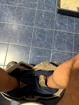 Snapshot of maialexte chatting on 16, 12, 2025 maialexte online show from 16, 12, 2025