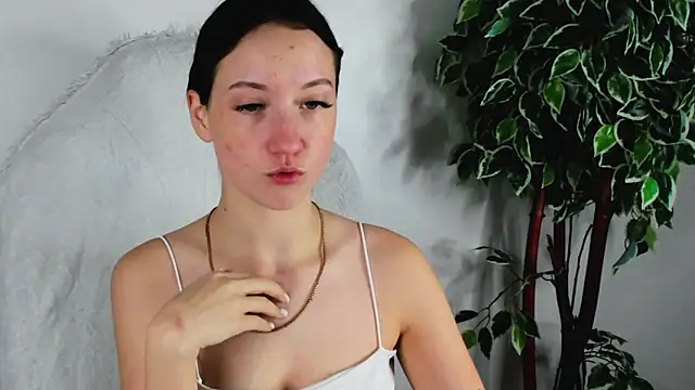 Snapshot of EileenMoores chatting on 27, 9, 2025 EileenMoores online show from 27, 9, 2025