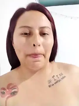 Snapshot of yelezia chatting on 5, 12, 2025 yelezia online show from 5, 12, 2025