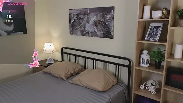 Bonnie Nunez online show from 8, 11, 2025