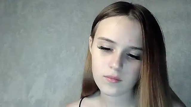 Snapshot of SweetLoraa chatting on 26, 9, 2025 SweetLoraa online show from 26, 9, 2025