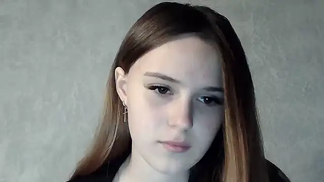 Snapshot of SweetLoraa chatting on 3, 10, 2025 SweetLoraa online show from 3, 10, 2025