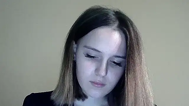Snapshot of SweetLoraa chatting on 10, 10, 2025 SweetLoraa online show from 10, 10, 2025