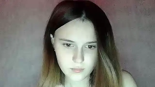 Snapshot of SweetLoraa chatting on 24, 10, 2025 SweetLoraa online show from 24, 10, 2025