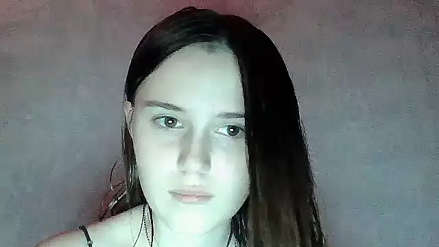 Snapshot of SweetLoraa chatting on 28, 10, 2025 SweetLoraa online show from 28, 10, 2025