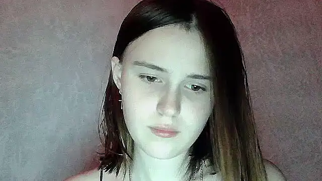 Snapshot of SweetLoraa chatting on 3, 11, 2025 SweetLoraa online show from 3, 11, 2025