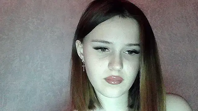 Snapshot of SweetLoraa chatting on 8, 11, 2025 SweetLoraa online show from 8, 11, 2025