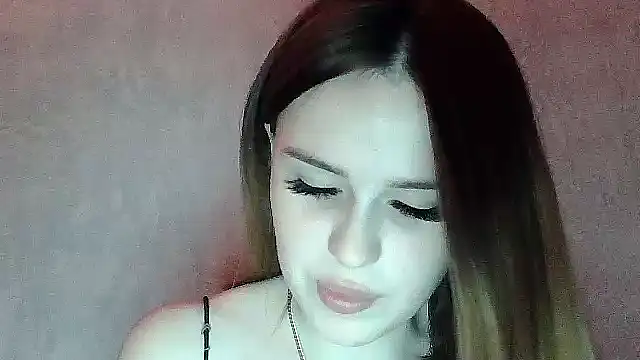 Snapshot of SweetLoraa chatting on 24, 11, 2025 SweetLoraa online show from 24, 11, 2025