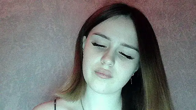 Snapshot of SweetLoraa chatting on 25, 11, 2025 SweetLoraa online show from 25, 11, 2025