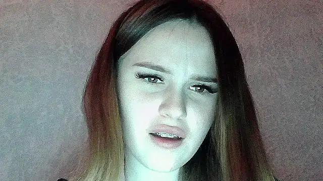 Snapshot of SweetLoraa chatting on 26, 11, 2025 SweetLoraa online show from 26, 11, 2025