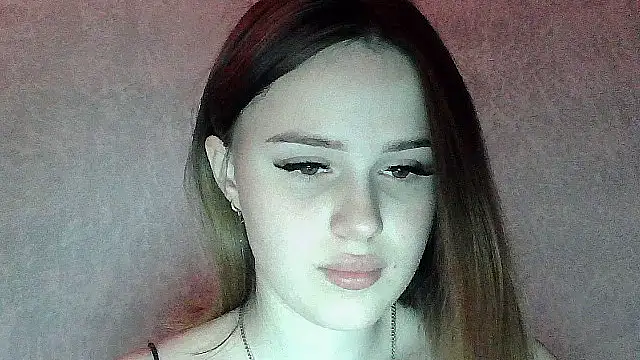 Snapshot of SweetLoraa chatting on 28, 11, 2025 SweetLoraa online show from 28, 11, 2025