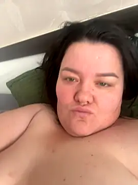 SunnyLeila2101 online show from 2, 11, 2025