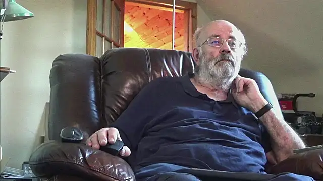 Snapshot of janzer13 chatting on 20, 11, 2025 janzer13 online show from 20, 11, 2025