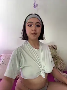 Snapshot of Sweet_Agata1 chatting on 1, 12, 2025 Sweet Agata1 online show from 1, 12, 2025