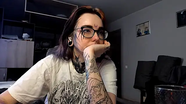 HighelikeGirl online show from 10, 9, 2025