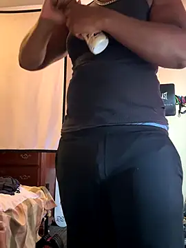 Snapshot of KeYBuMp323 chatting on 8, 10, 2025 KeYBuMp323 online show from 8, 10, 2025