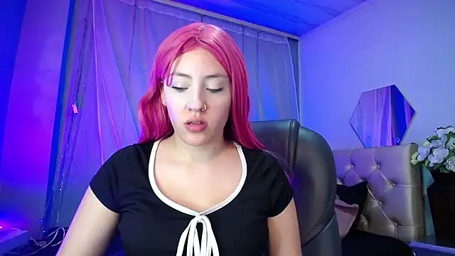 Snapshot of Lulugh_ chatting on 10, 10, 2025 Lulugh online show from 10, 10, 2025