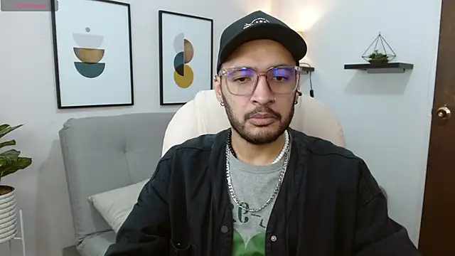   Damian    online show from 3, 11, 2025