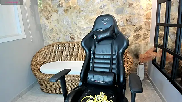 VenusBlazer online show from 21, 11, 2025