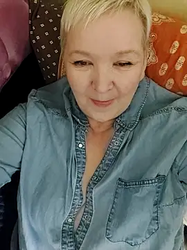 Snapshot of ForgeMeNot51 chatting on 16, 11, 2025 ForgeMeNot51 online show from 16, 11, 2025