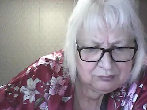 Alexia64231 online show from 15, 4, 2026