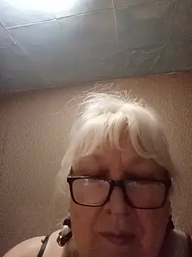 Snapshot of Alexia64231 chatting on 10, 7, 2026 Alexia64231 online show from 10, 7, 2026