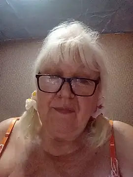 Snapshot of Alexia64231 chatting on 15, 7, 2026 Alexia64231 online show from 15, 7, 2026