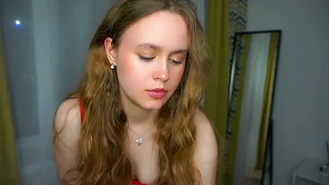 Snapshot of SusannaScholler chatting on 9, 9, 2025 SusannaScholler online show from 9, 9, 2025