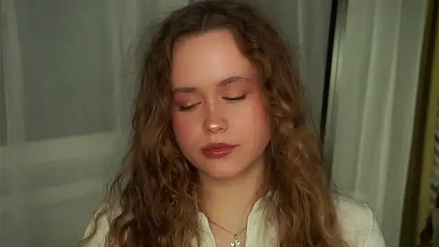 Snapshot of SusannaScholler chatting on 28, 9, 2025 SusannaScholler online show from 28, 9, 2025