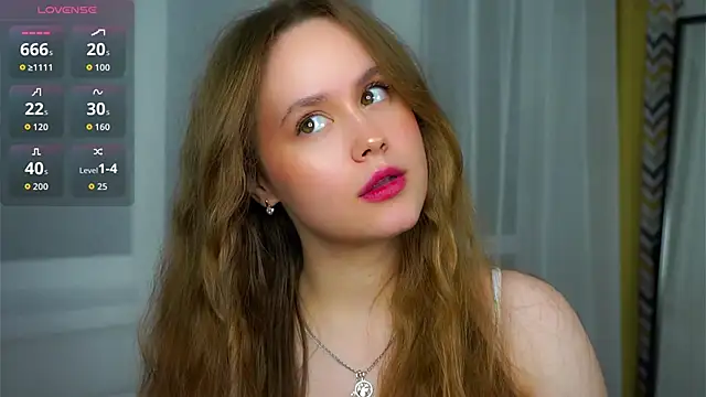 Snapshot of SusannaScholler chatting on 29, 10, 2025 SusannaScholler online show from 29, 10, 2025