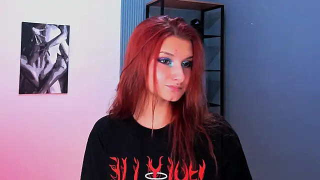 Snapshot of NightOpal chatting on 14, 9, 2025 NightOpal online show from 14, 9, 2025