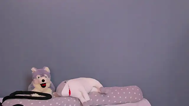 Lillie Berry online show from 15, 4, 2026