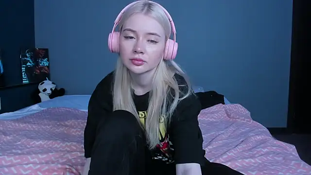 Lillie Berry online show from 23, 5, 2026