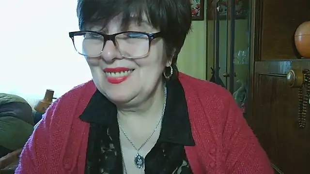 Snapshot of VeronicaGold511 chatting on 28, 4, 2026 VeronicaGold511 online show from 28, 4, 2026