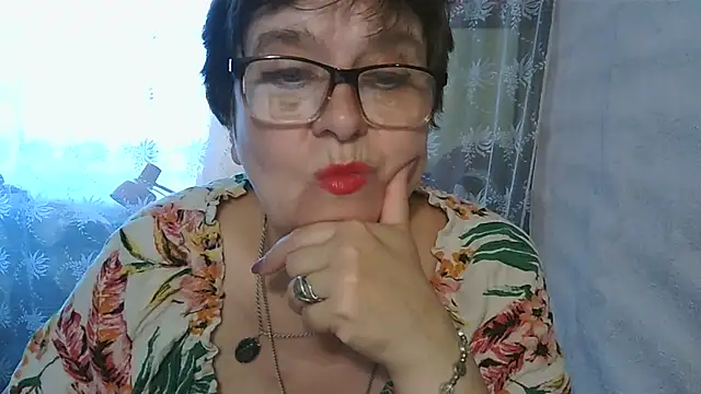 Snapshot of VeronicaGold511 chatting on 2, 7, 2026 VeronicaGold511 online show from 2, 7, 2026