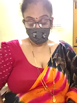 Snapshot of sweet-lotus chatting on 16, 10, 2025 sweet-lotus online show from 16, 10, 2025